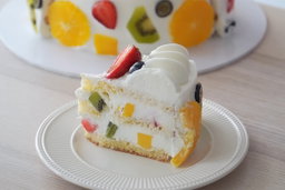 Fruit in Cream on Vanilla Sponge 