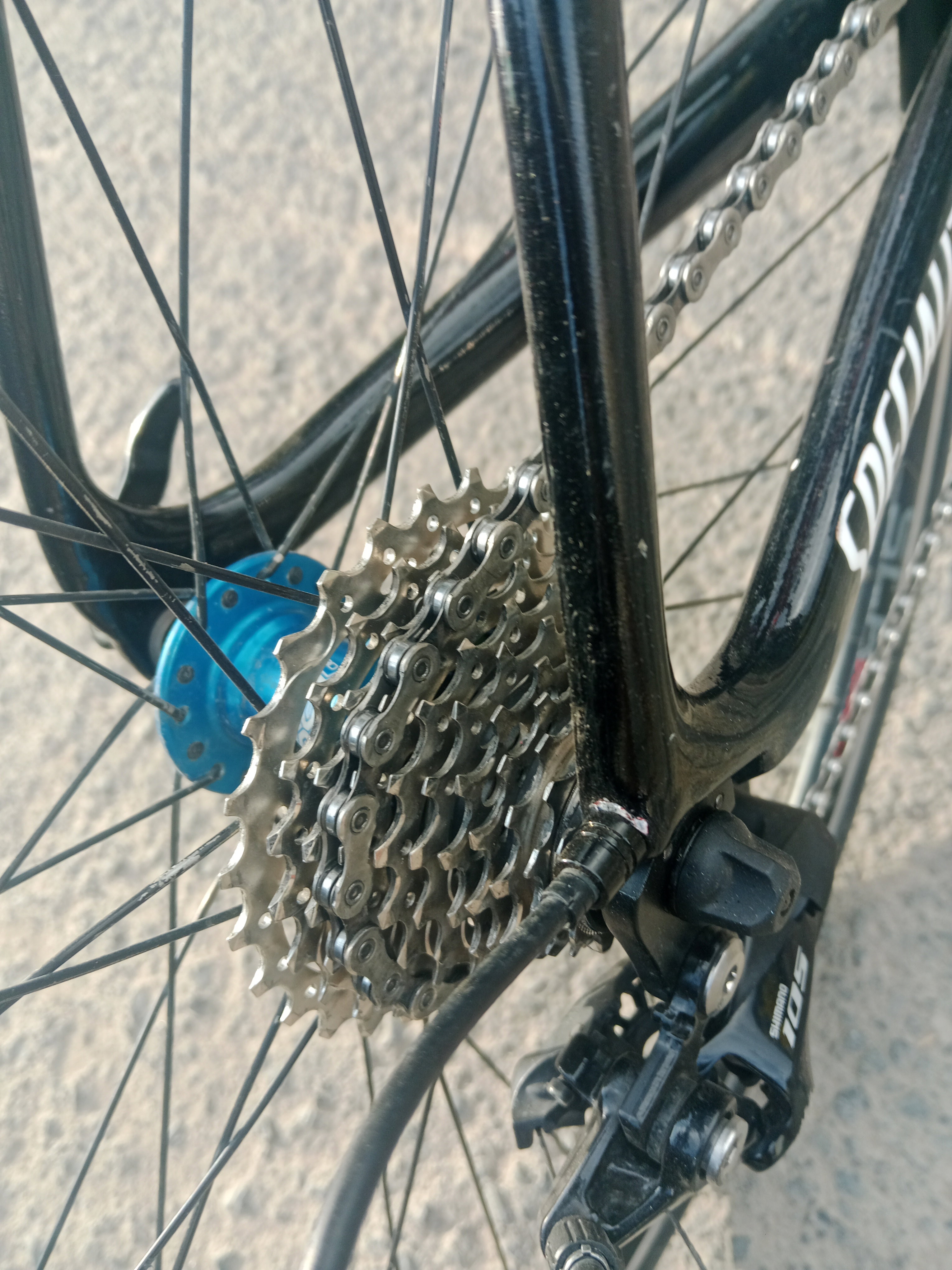 Specialized Performance Road Bike with S-Works & Shimano Ultegra_4
