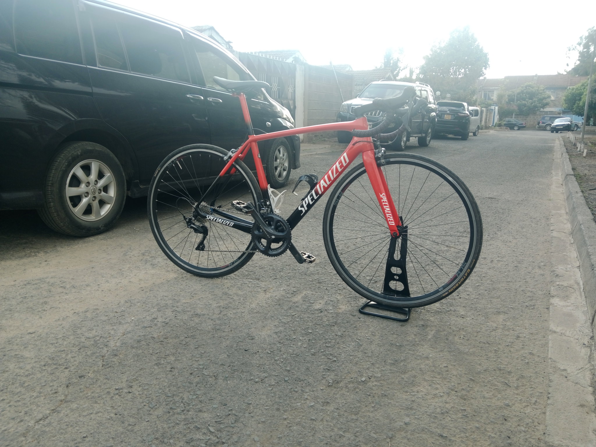 Specialized Performance Road Bike with S-Works & Shimano Ultegra_11