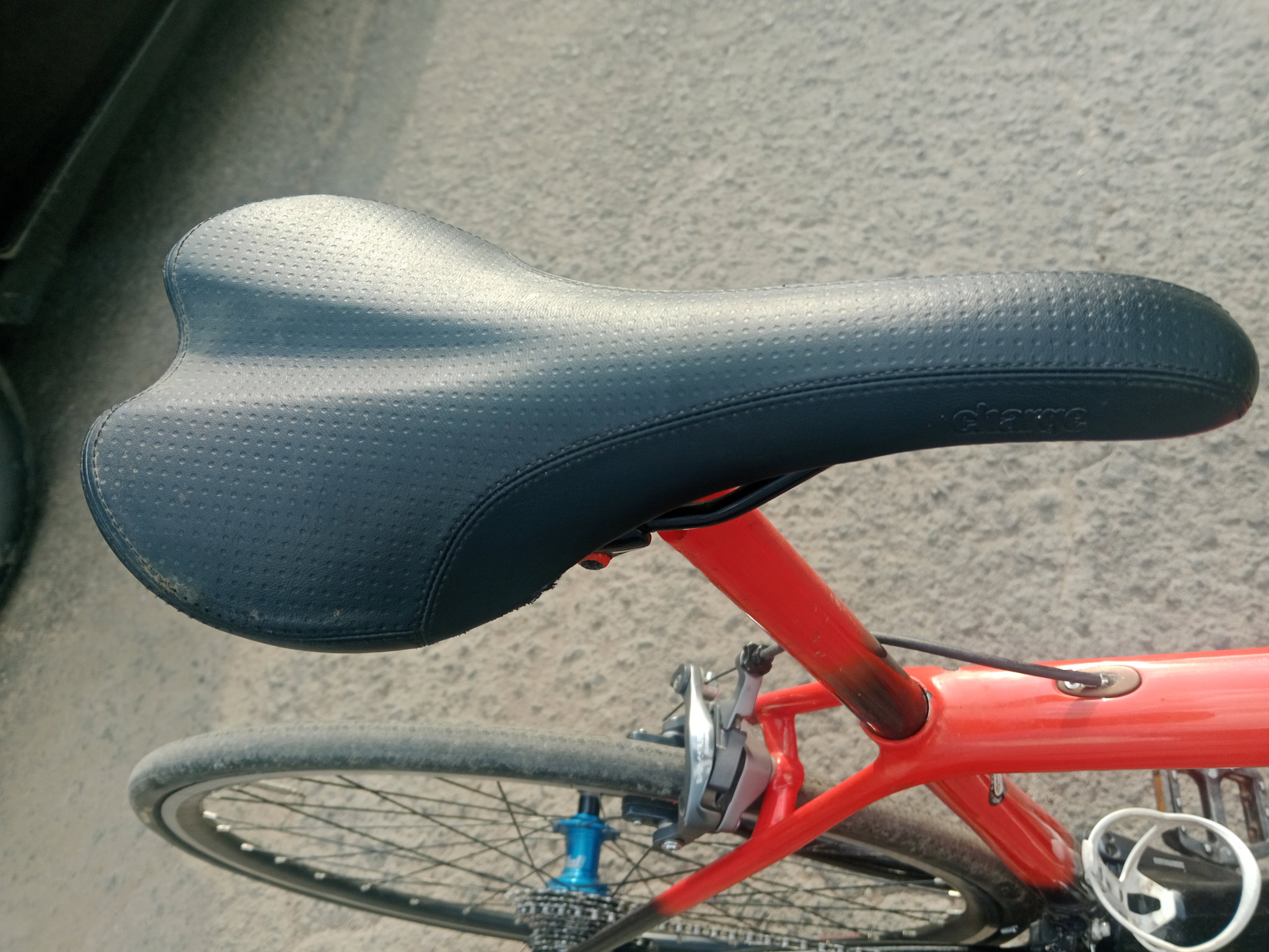 Specialized Performance Road Bike with S-Works & Shimano Ultegra_8