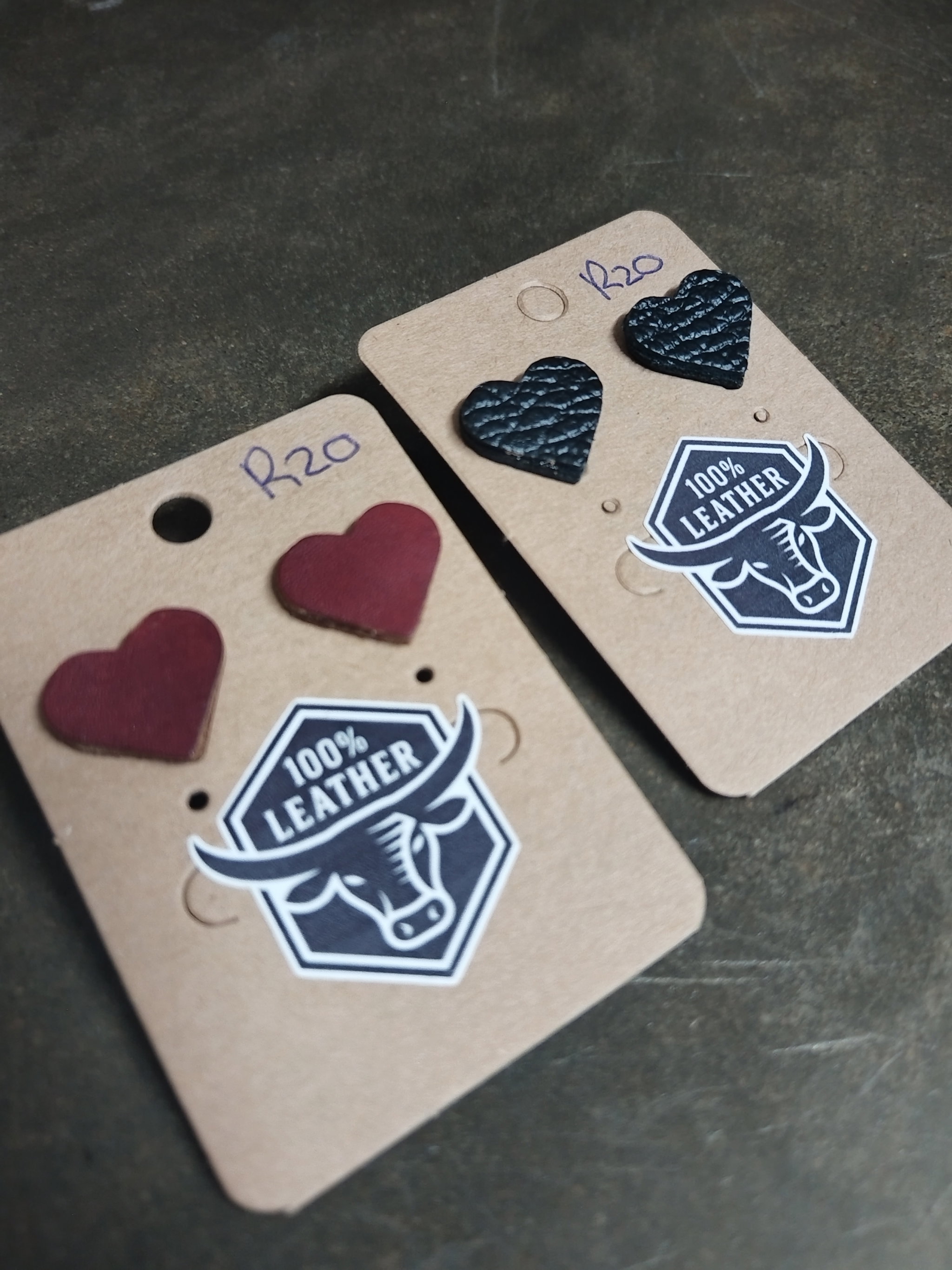 Stud earrings_1