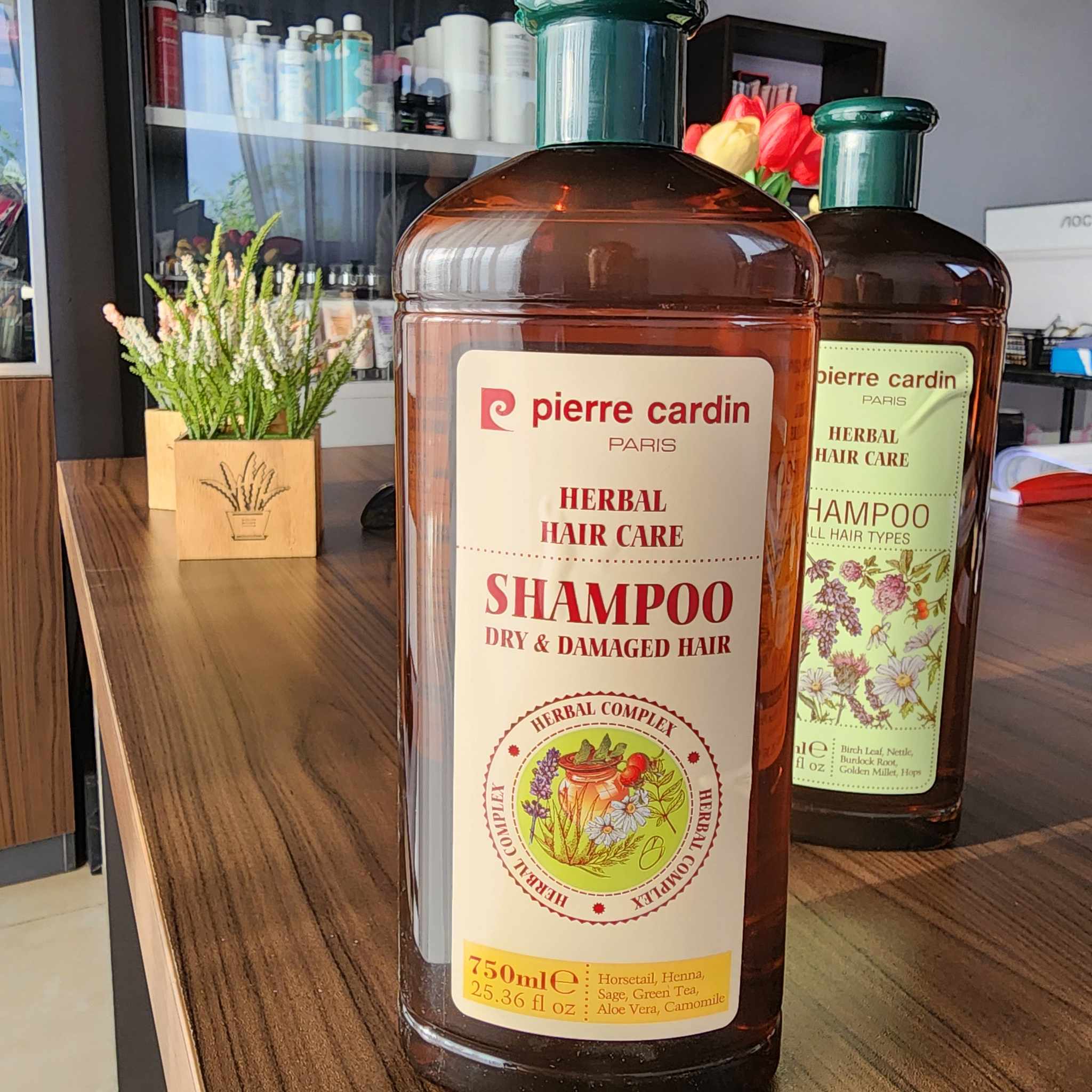 PIERRE CARDIN PARIS SHAMPOING POUR CHEVEUX SECS ET ABIMES 750 ml_1