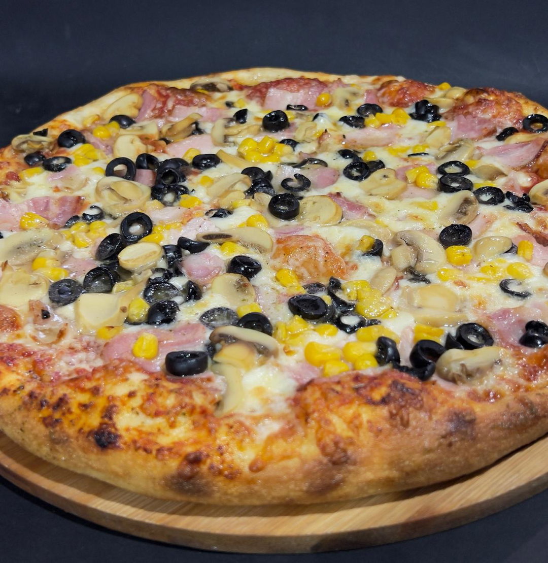 PIZZA DELUXE