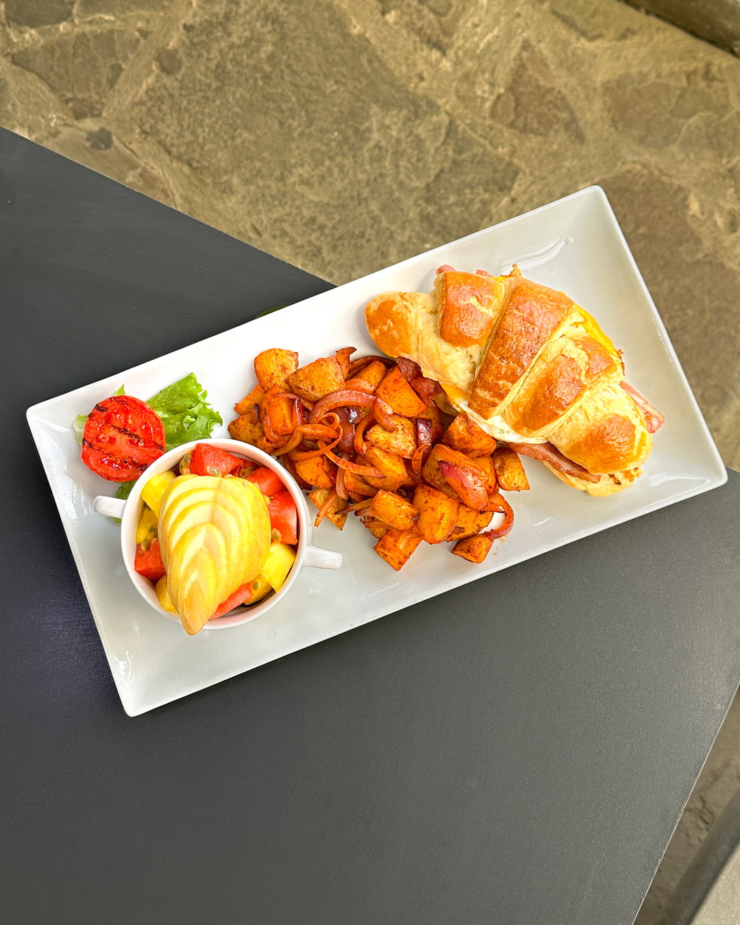 BREAKFAST CROISANT COMBO