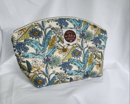 Curve cosmetic pouch