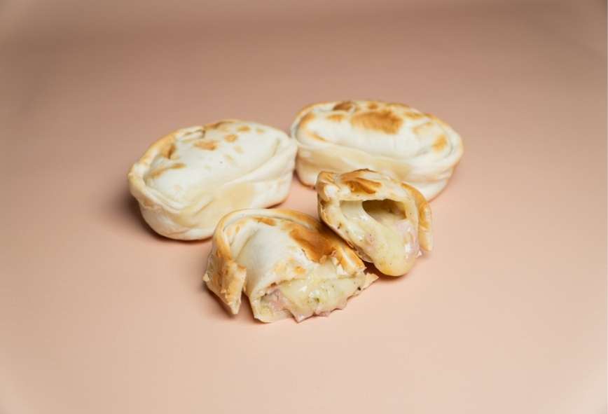 Empanada de Jamon y Queso