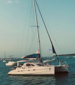 YACHT FOR 20 PEOPLE