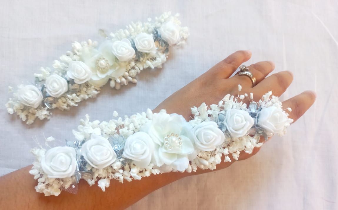 🌹 Tattoo Corsage – Bridal Floral Elegance 🌸✨_1