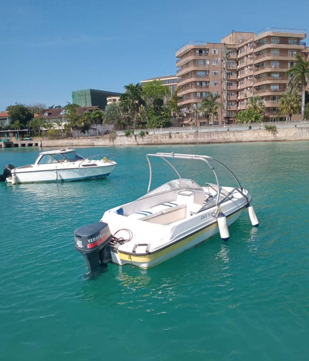 PRIVATE BOAT 