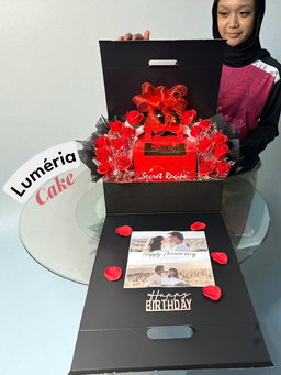 LUMÉRiA CAKE