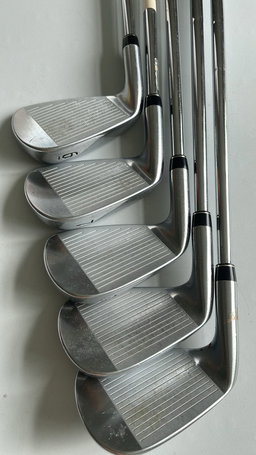 XXIO EKS5S Iron Set