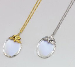 Elegant Magnifying Glass Necklace
