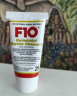 Pre-order: F10 Germicidal Barrier Ointment (25g) - for sore hocks, wounds.