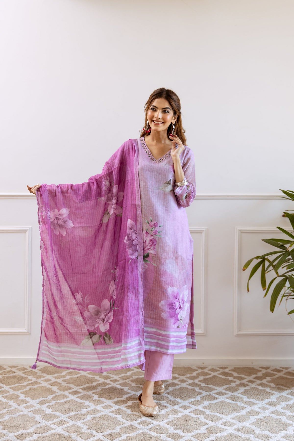 Lavender Organic Linen Kurta Pant and Dupatta Set_3