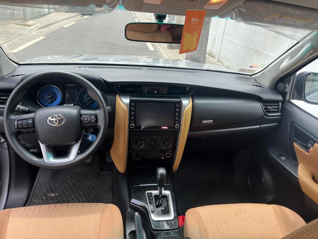 TOYOTA FORTUNER 2024 7places_2