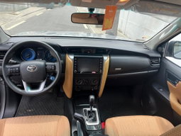 TOYOTA FORTUNER 2024 7places