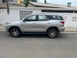 TOYOTA FORTUNER 2024 7places