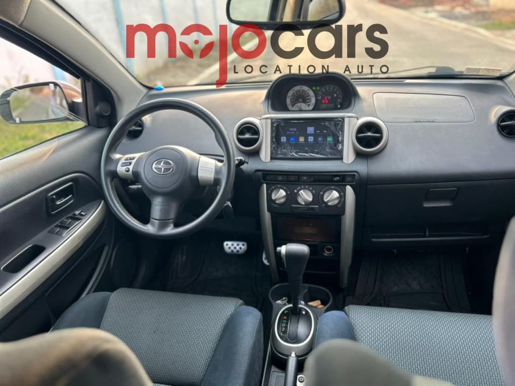 TOYOTA SCION XA_4