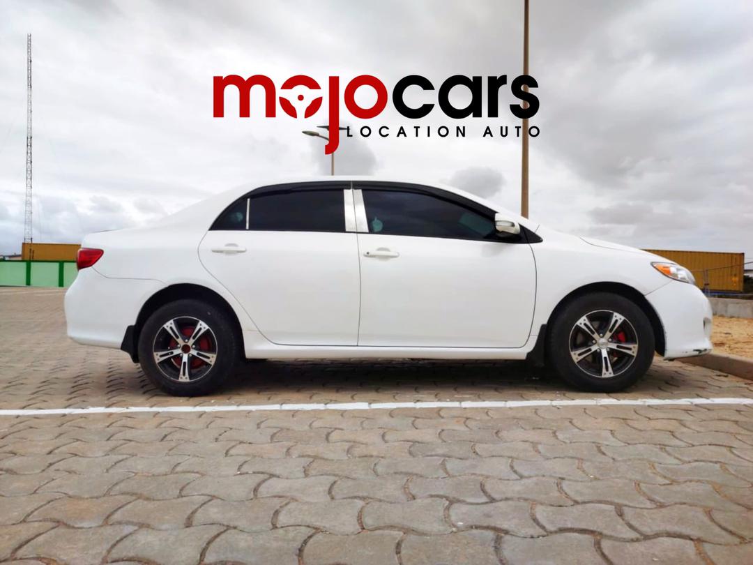 TOYOTA COROLLA 2010 