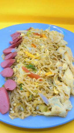 Indomie(saucisse oeuf)
