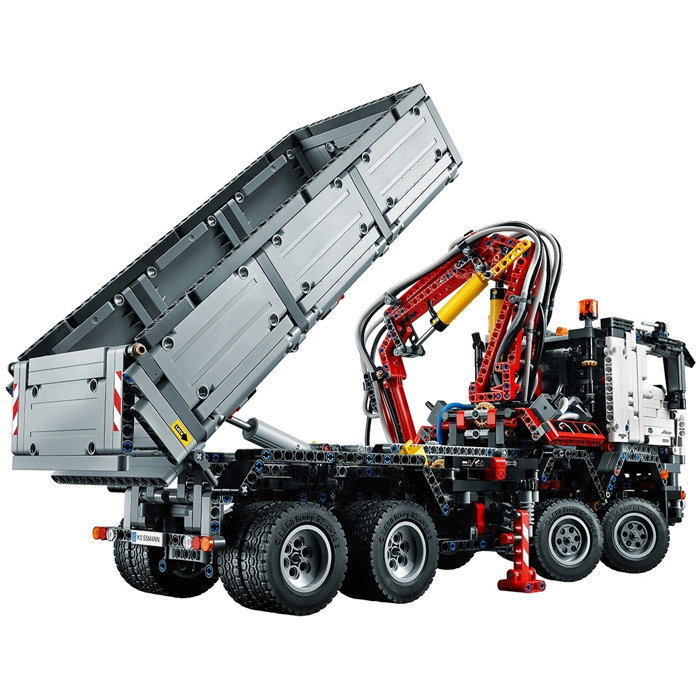 LEGO Mercedes-Benz Arocs 3245 Set 42043_5