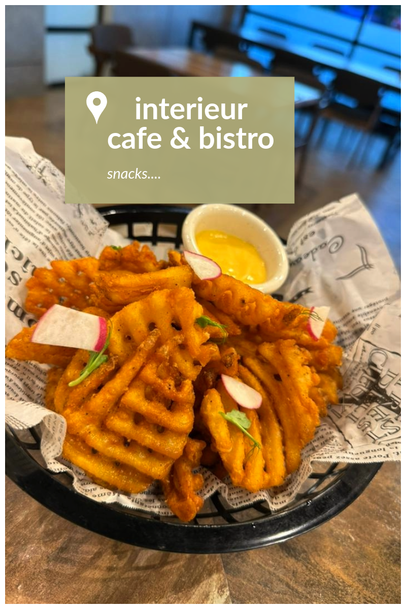S8 . Crispy Waffle Fries with Cheese Dip