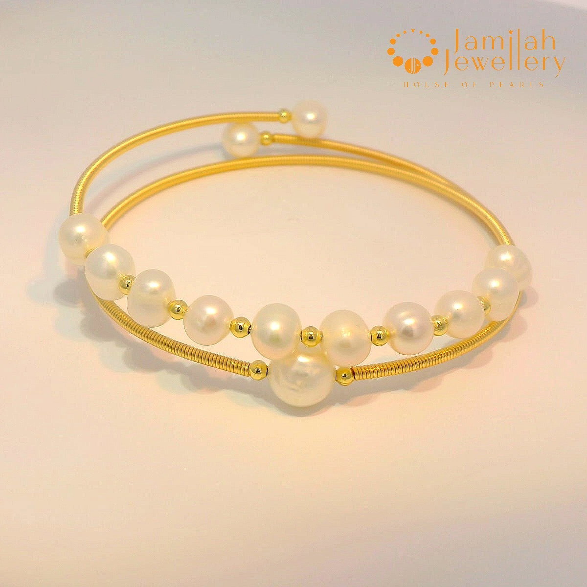 White Freshwater Pearl Bangle