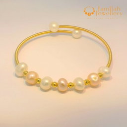 White Peach Pearl Bangle