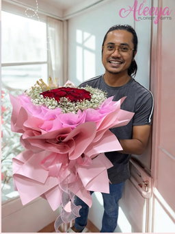 Heart Round Bouquet 