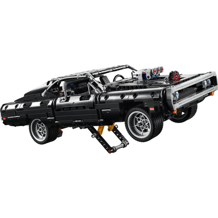 LEGO Dom's Dodge Charger Set 42111_2