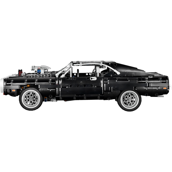 LEGO Dom's Dodge Charger Set 42111_4