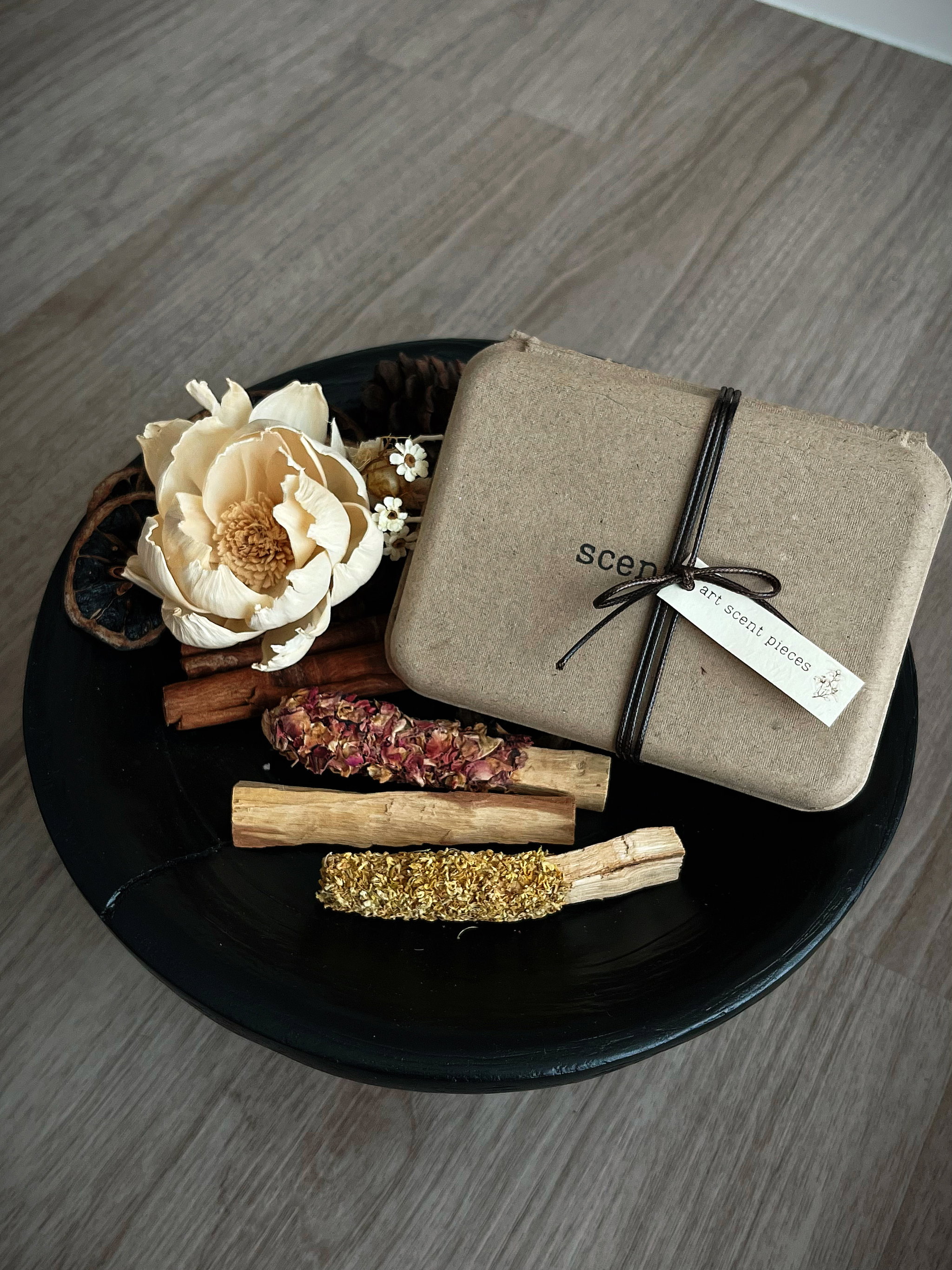 Palo Santo Sacred Bloom Box_1