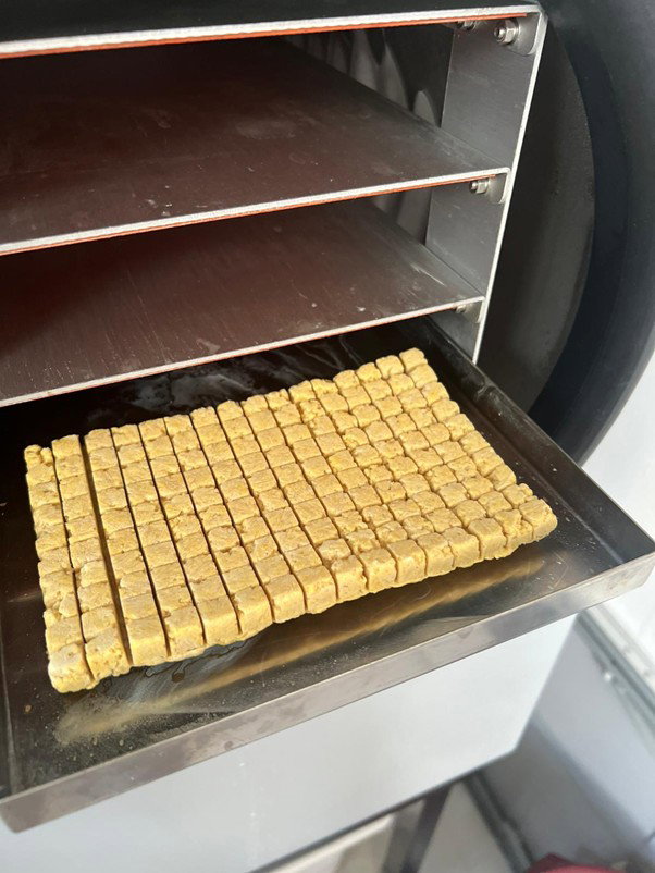 Chicken single  Bar bites - 1 Slab (160 cubes)