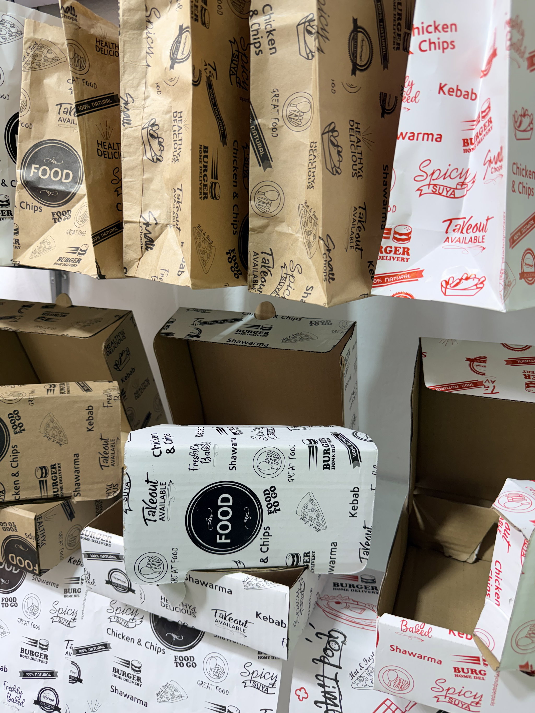 CATERING PLATTER BOXES  ( Top 7.8” x 5 , Base 5.8” x 4 Height 2.5”) “FOOD TO GO - WHITE / BLACK  WITHOUT WINDOW_1