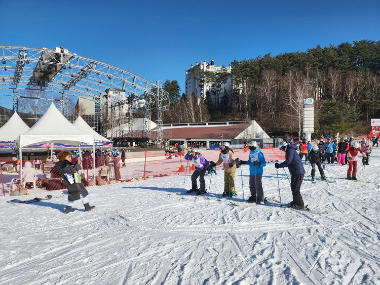45MINUTES YONGPYONG GROUP SKI LESSON (1+1) - 2025 3rd Dec. 5th Dec. only_4