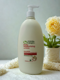 The natural collagen daily moisturizing lotion  redذا ناتشرال لوشن الترطيب اليومي الاحمر