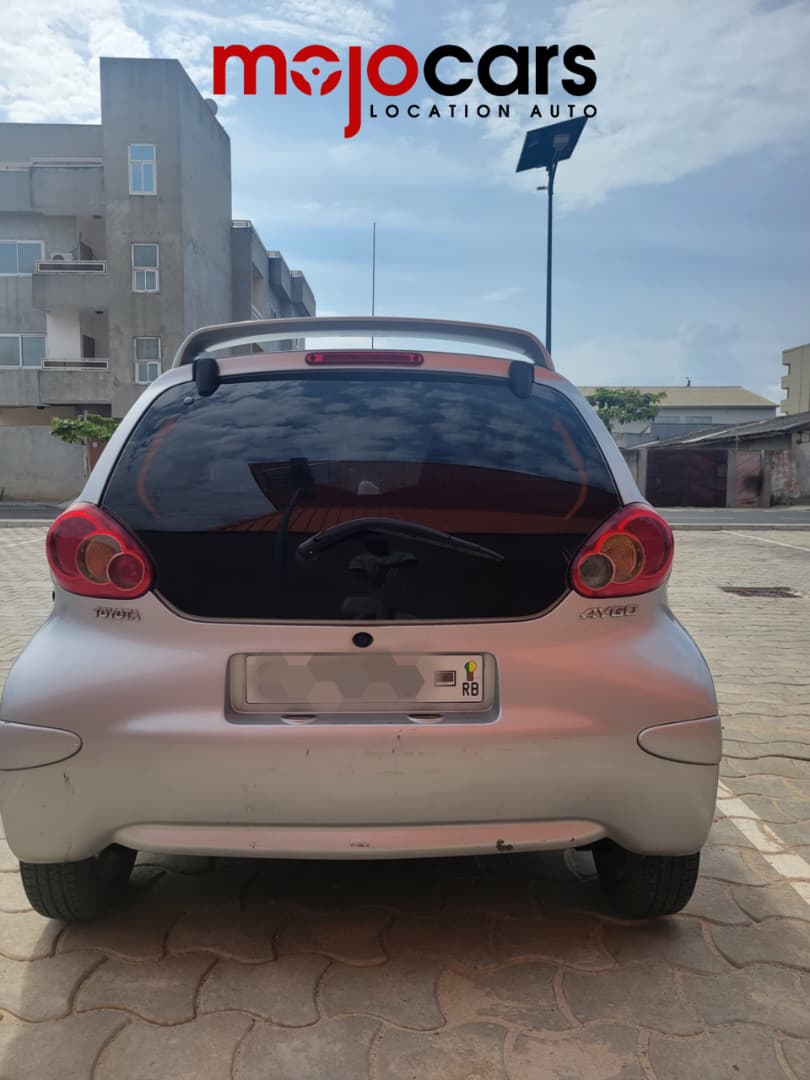 TOYOTA AYGO_5