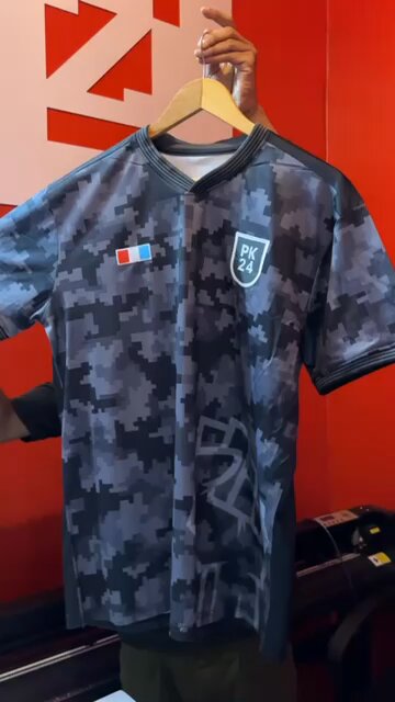 PK 24 black jersey_0