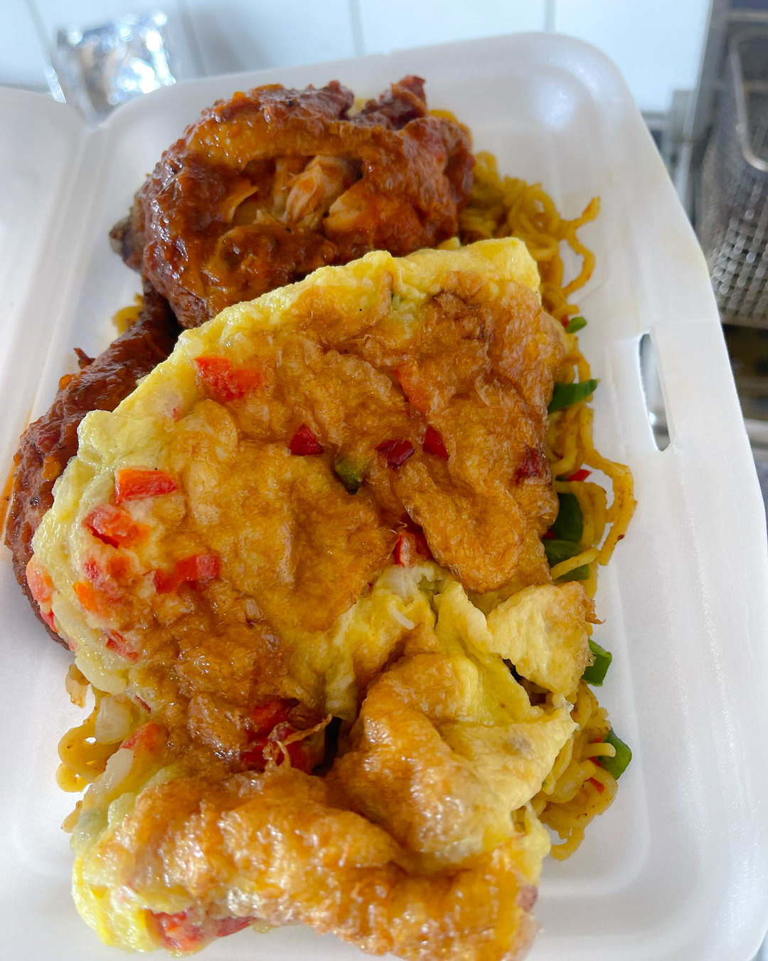 Indomie(poulet-oeuf) 