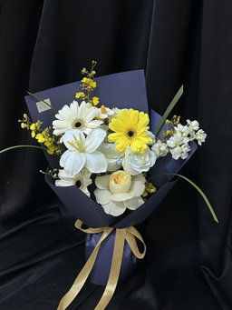 (Preorder) Luna & Sol Bouquet