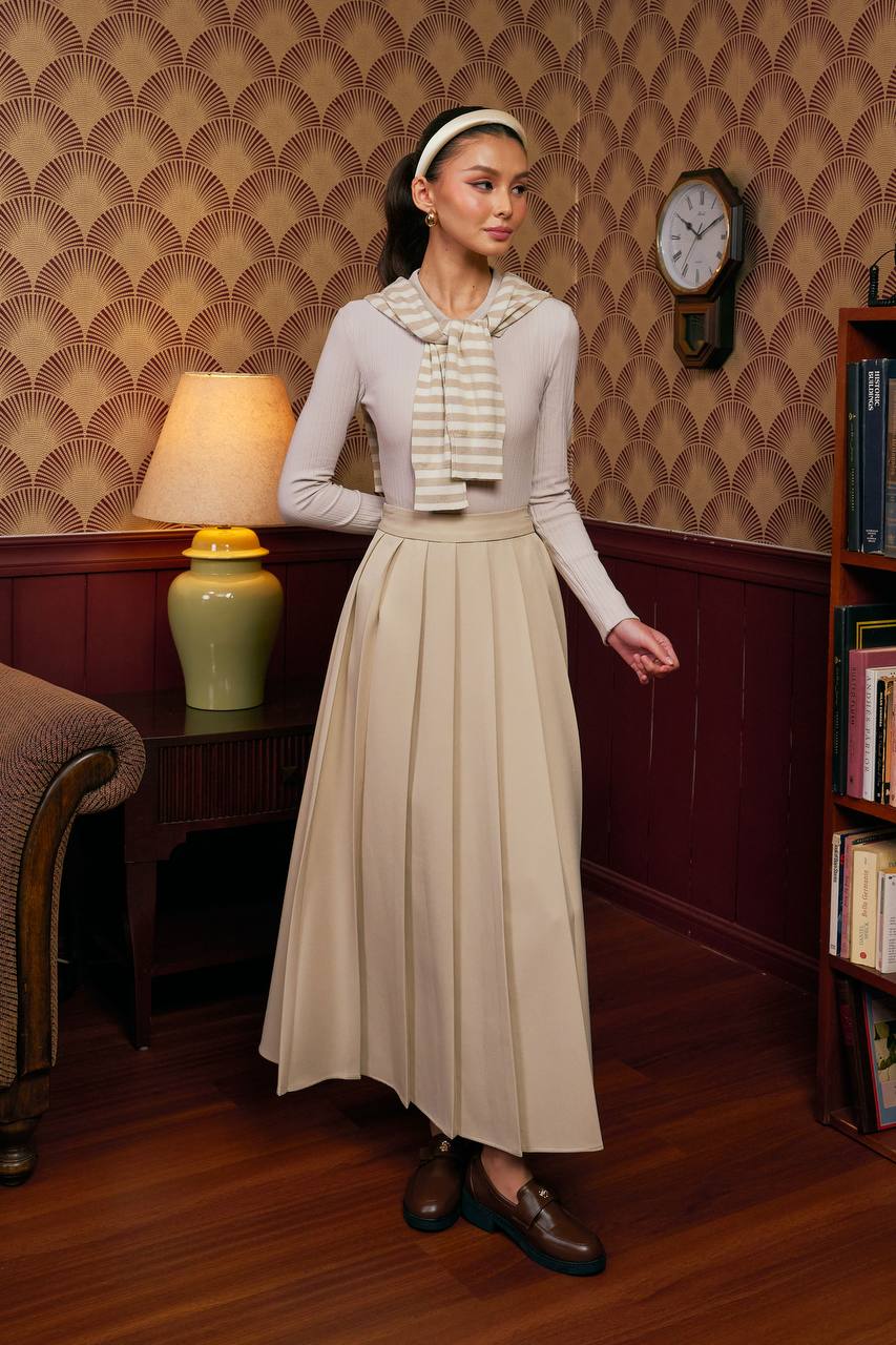 (Pre-order) She Dazzle Thalia Skirt - Sand Beige_0