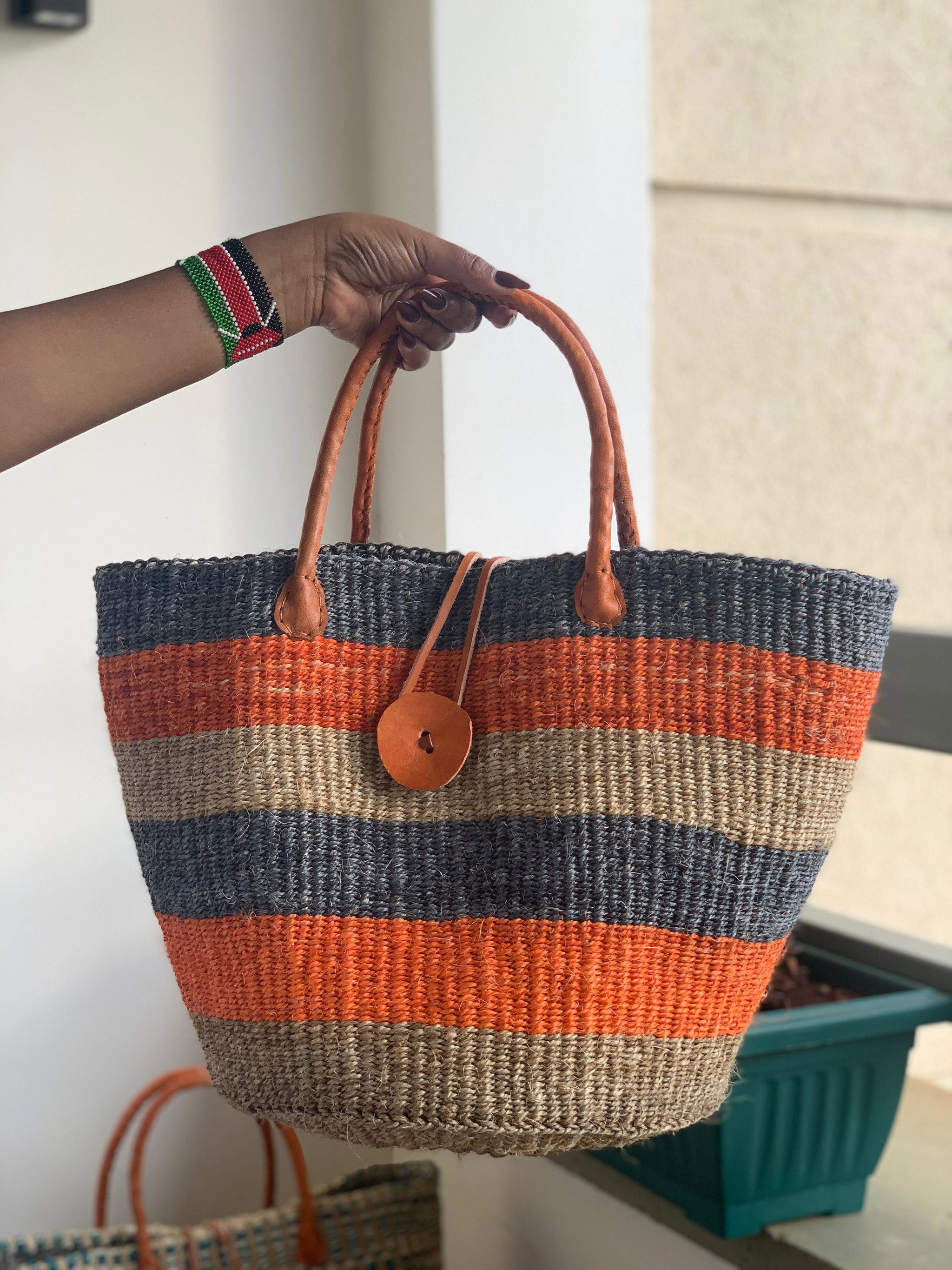 AFRICAN HAND WOVEN BASKET_0