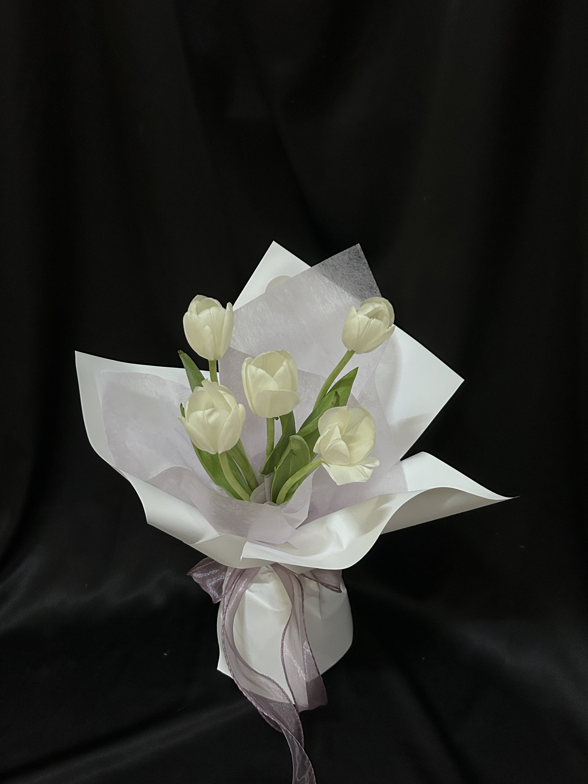 (Preorder) Grace Tulip Bouquet_0