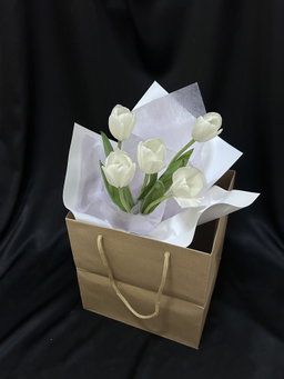 (Preorder) Grace Tulip Bouquet