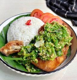 Nasi Ayam Penyet Ijo