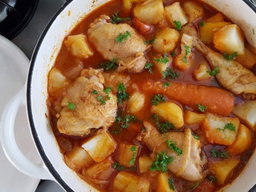 SPICY CHICKEN GOULASH
