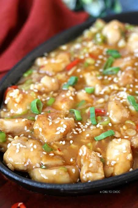 CHICKEN IN GARLIC SAUCE (ASIAN STYLE)