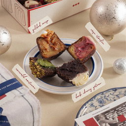 Canelés — Box of 8 (Curator's Set)
