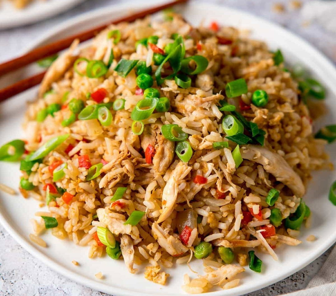 VEE SPECIAL FRIED RICE 