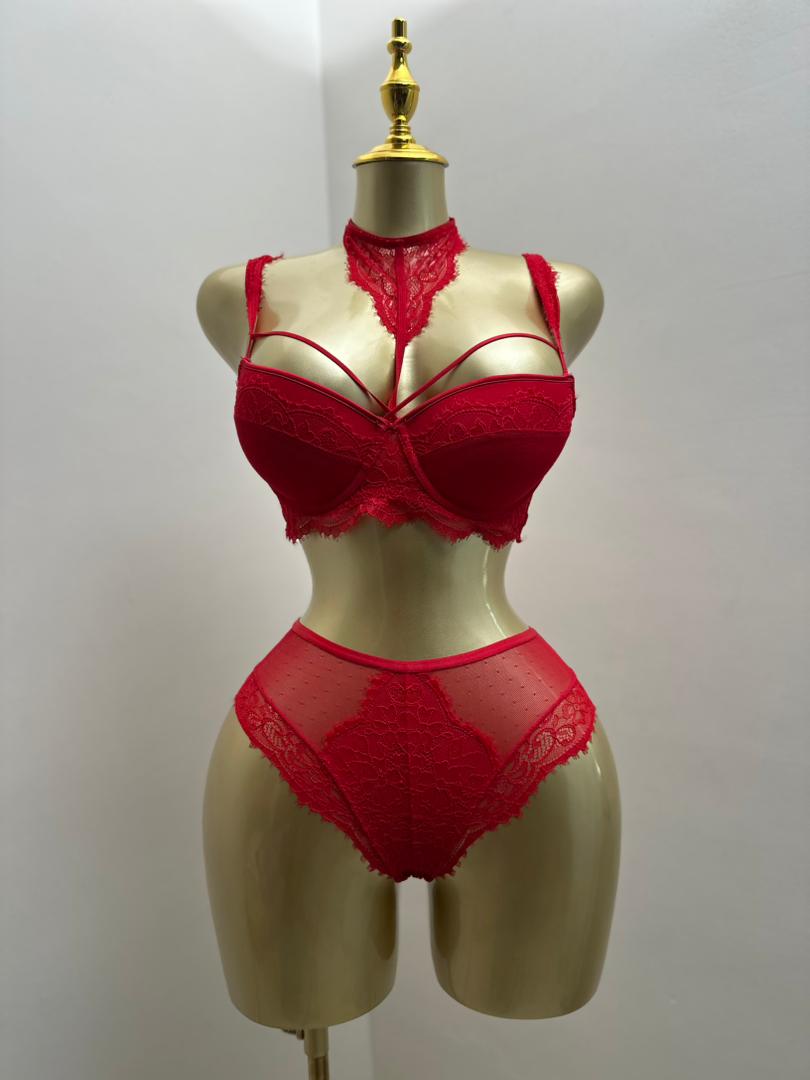 Lingerie Abidjan - Ensemble Dessous Rouge Sexy 3 Pièces Dentelle et Choker._0